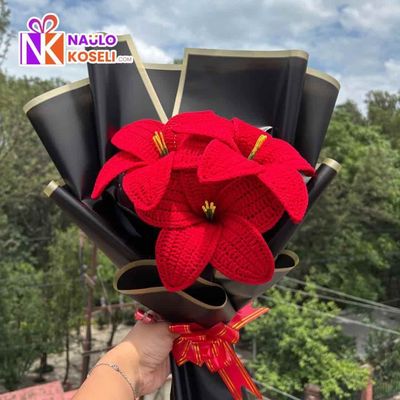Red lily crochet bouquet