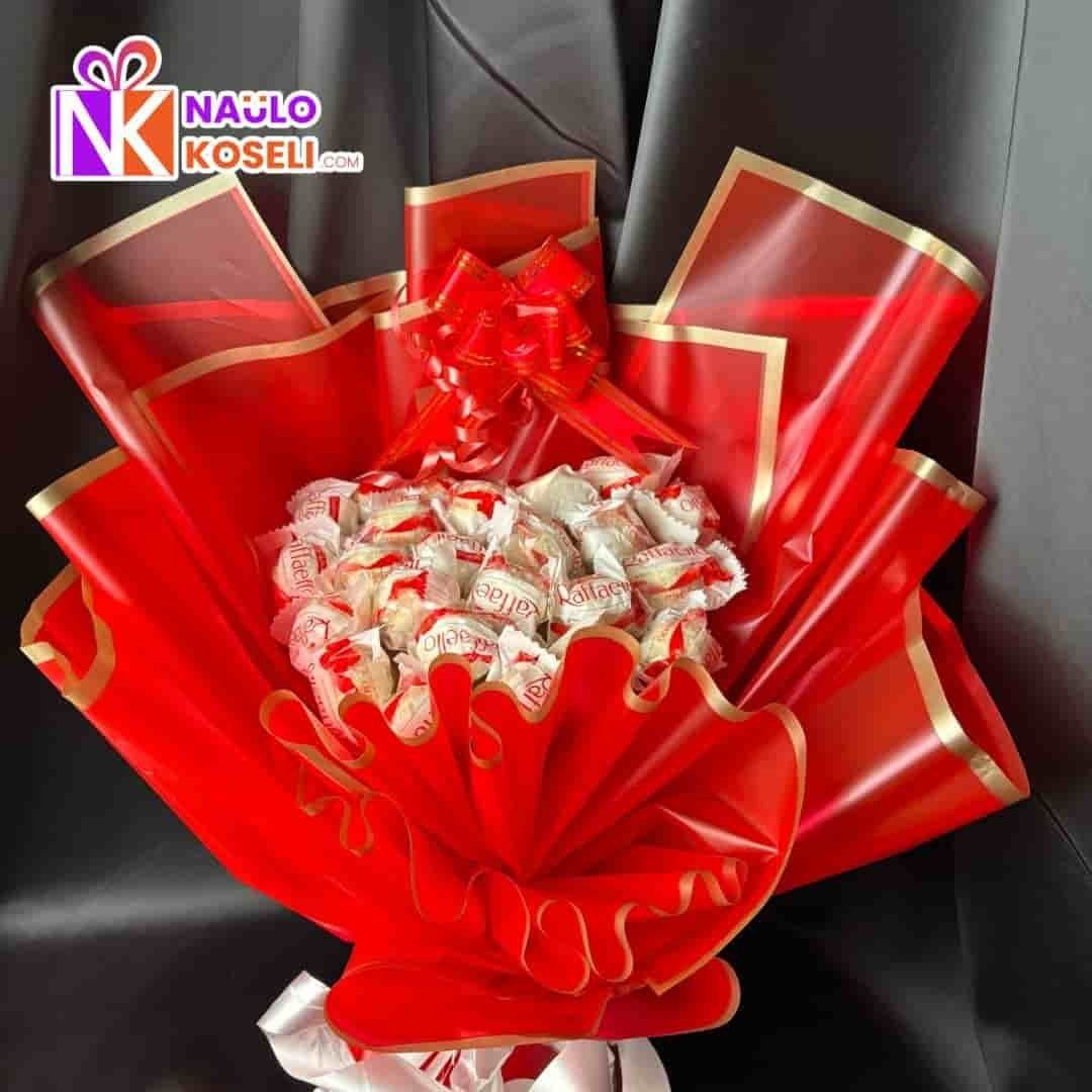 Chocolate bouquet for her